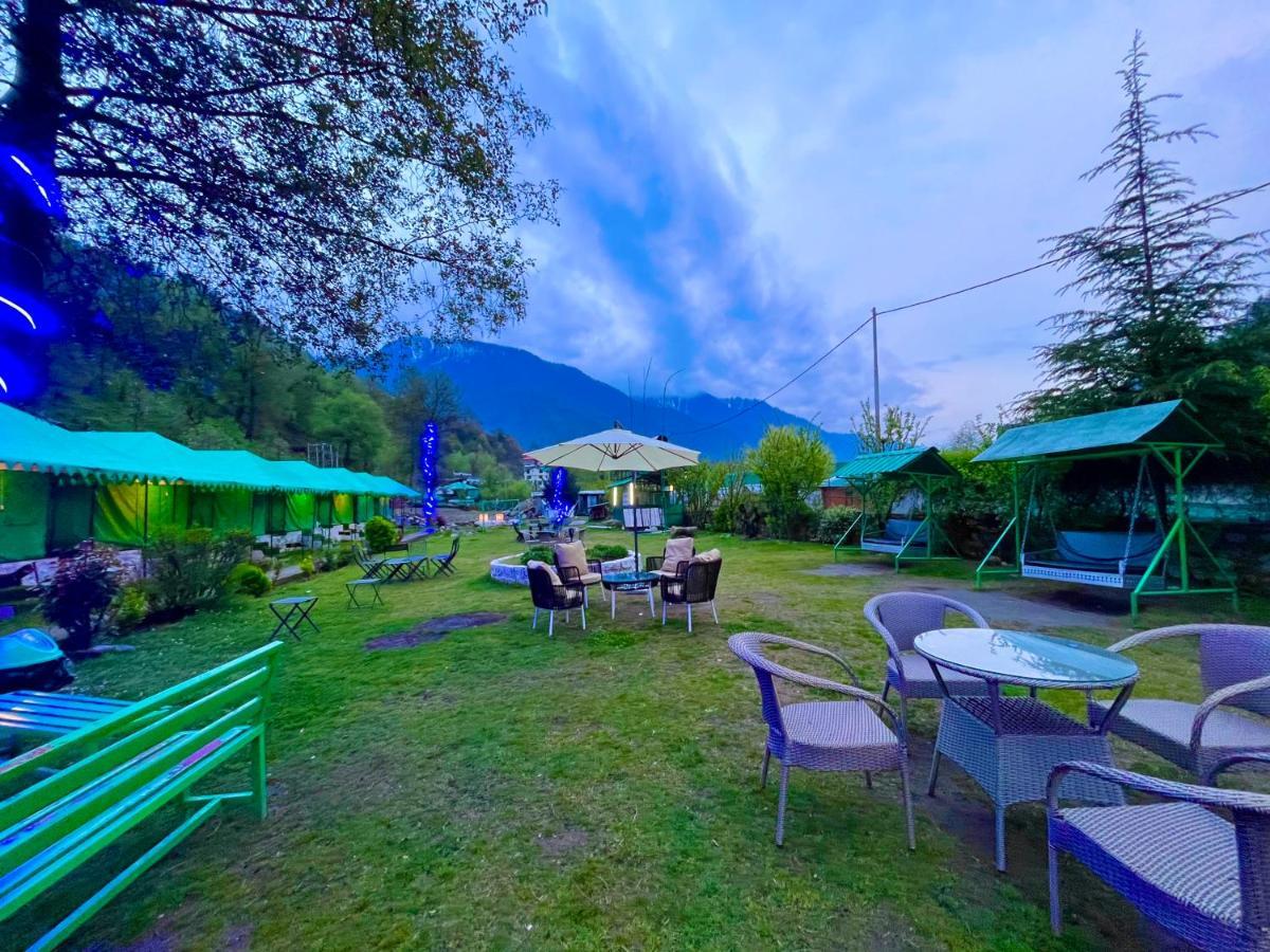 Gama Inn Manāli Екстериор снимка